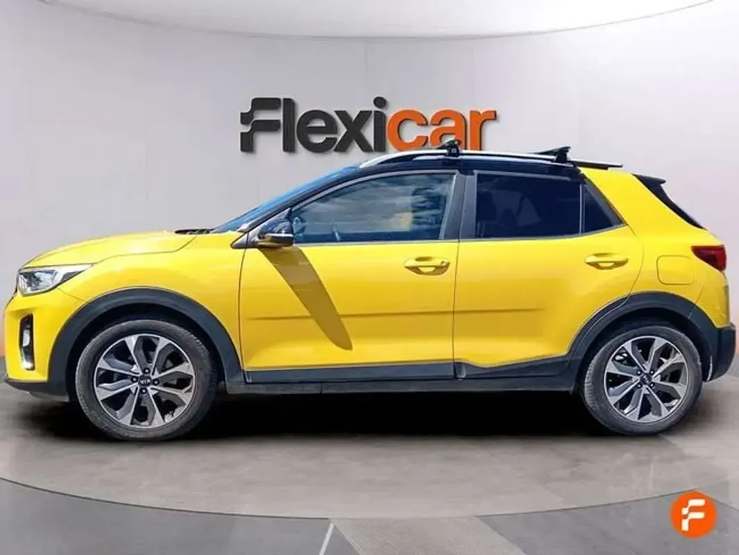 Usado Kia Stonic 120 CV (88 kW) 2018 Amarillo SUV