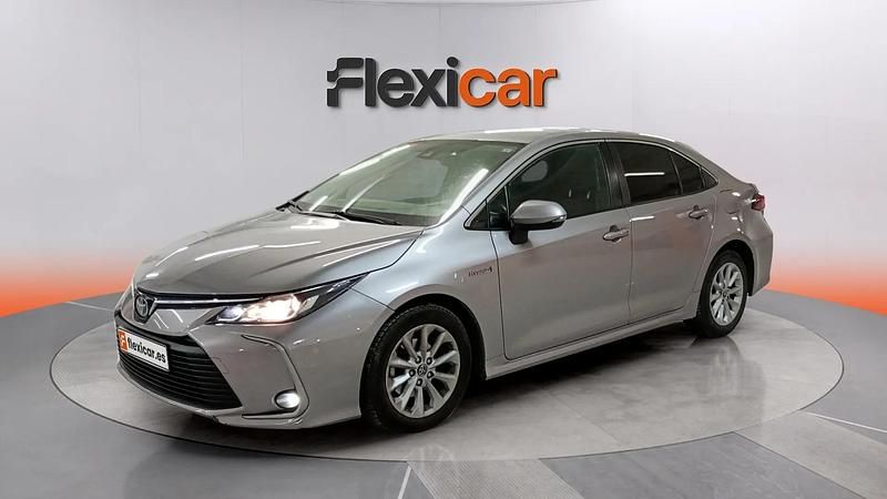 Usado Toyota Corolla Active 122 CV (89 kW) 2019 Gris Berlina