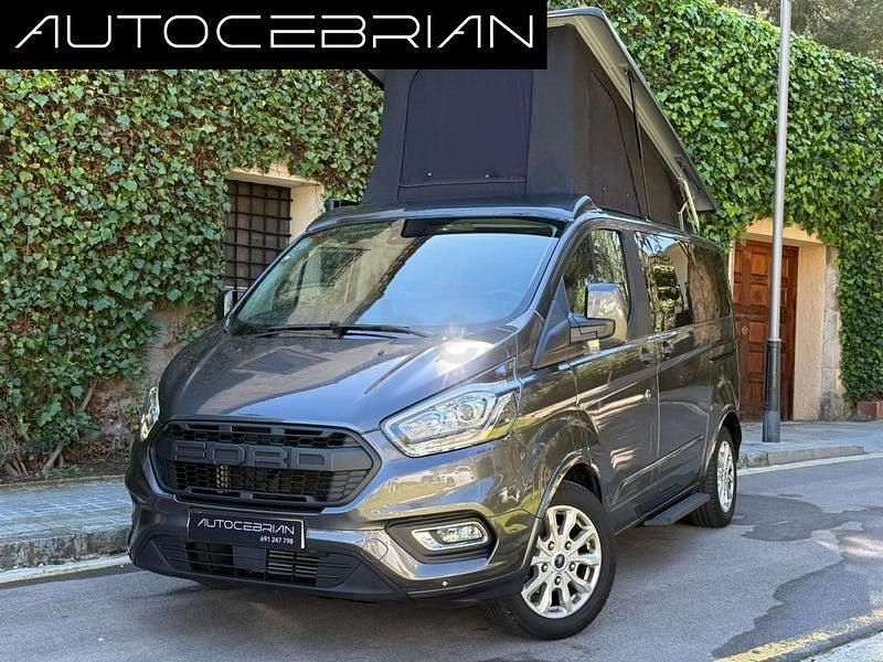 Usado Ford Tourneo Titanium 130 CV (95 kW) 2021 Gris / plata Monovolumen