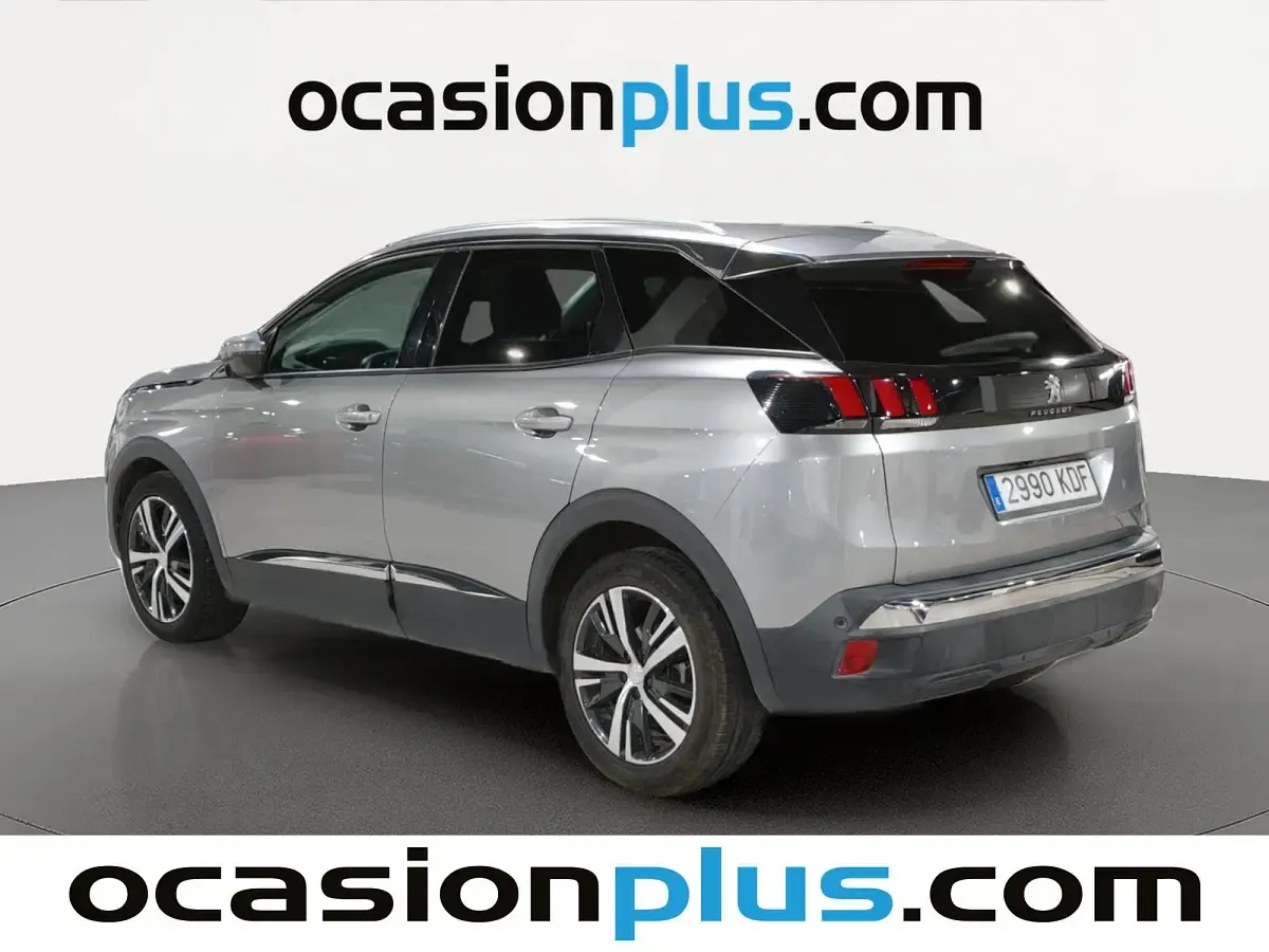 Usado Peugeot 3008 Allure 131 CV (96 kW) 2017 Gris SUV