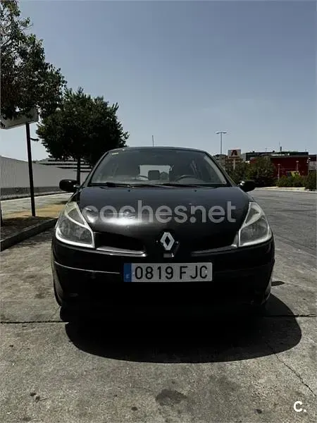 Usado Renault Clio II Expression 75 CV (55 kW) 2006 Negro Berlina
