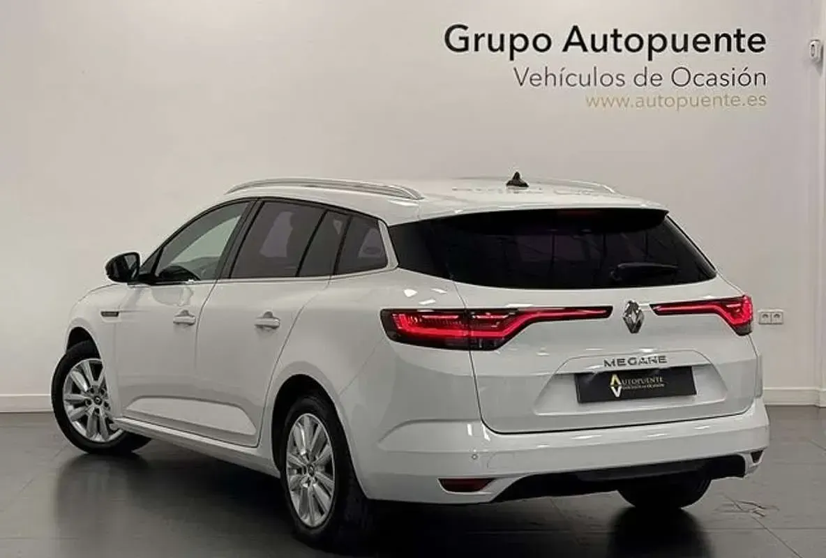 Usado Renault Mégane Equilibre 116 CV (85 kW) 2023 Blanco Utilitario