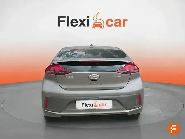 Usado Hyundai Ioniq 141 CV (103 kW) 2022 Beige Utilitario