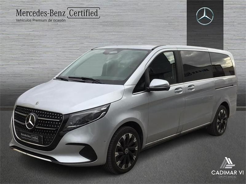 Usado Mercedes V250 Avantgarde 190 CV (139 kW) 2025 Gris Monovolumen
