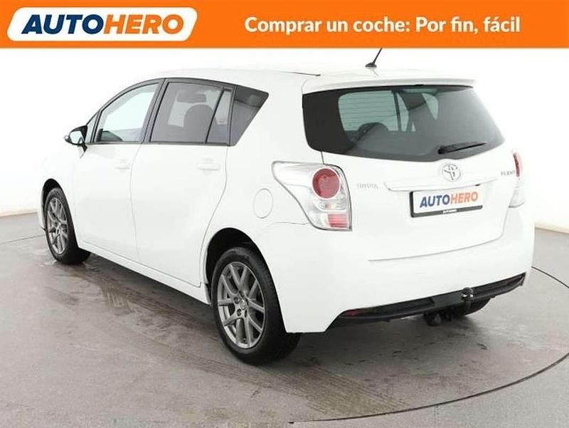 Usado Toyota Verso Comfort 110 CV (80 kW) 2014 Blanco Monovolumen