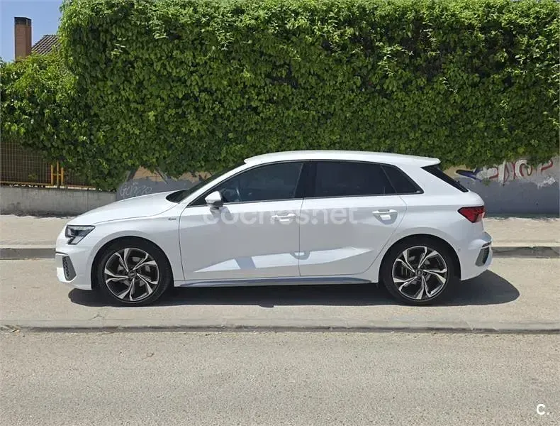 Usado Audi A3 S-Line 150 CV (110 kW) 2023 Blanco Berlina