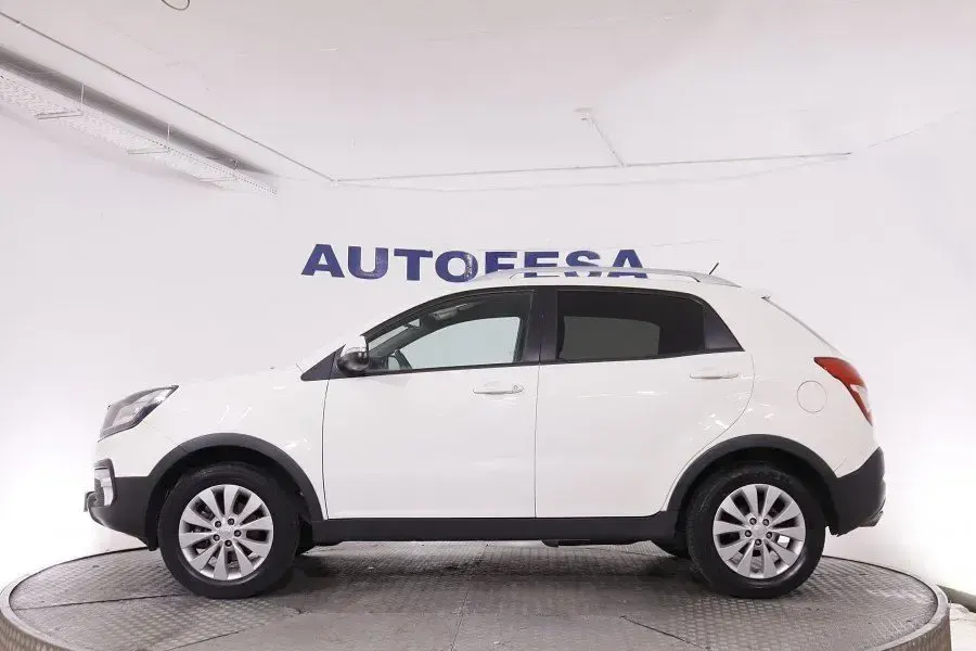 Usado SsangYong Korando 178 CV (130 kW) 2019 Blanco