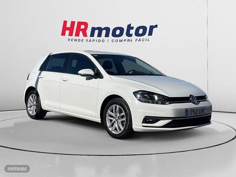 Blanco Usado 2020 VW Golf VIII Advance | 19.610 € - Imagen 1/4