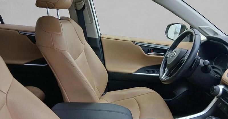 Usado Toyota RAV4 Luxury 218 CV (160 kW) 2019 SUV