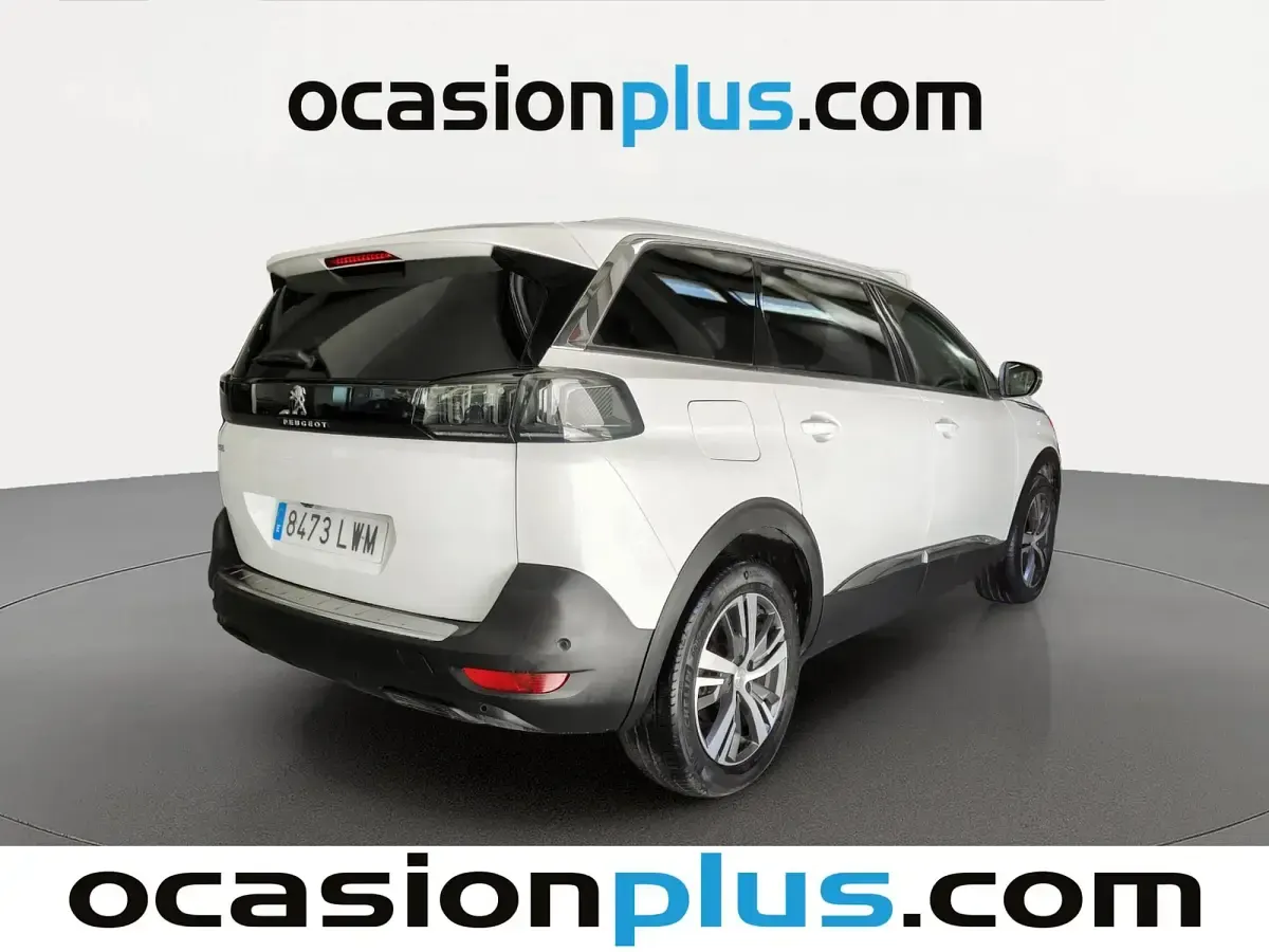 Käytetty Peugeot 5008 Allure 131 HP (96 kW) 2022 Valkoinen Katumaasturi