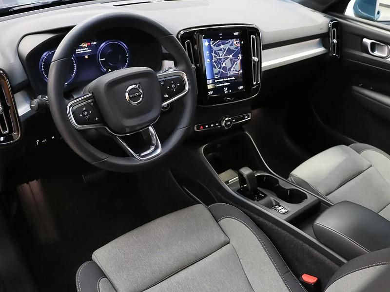 Brugt Volvo XC40 Core 211 HK (155 kW) 2022 Blå SUV