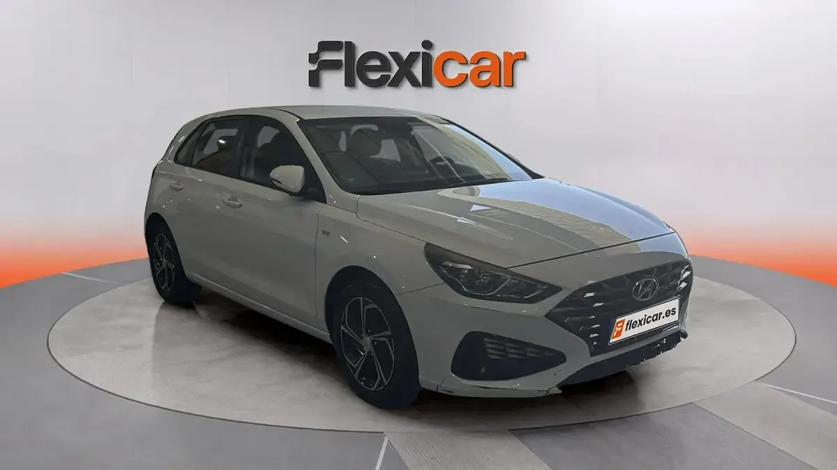 Usado Hyundai i30 120 CV (88 kW) 2021 Berlina