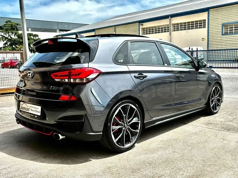 Usado Hyundai i30 N Performance 275 CV (202 kW) 2020 Gris / plata Berlina