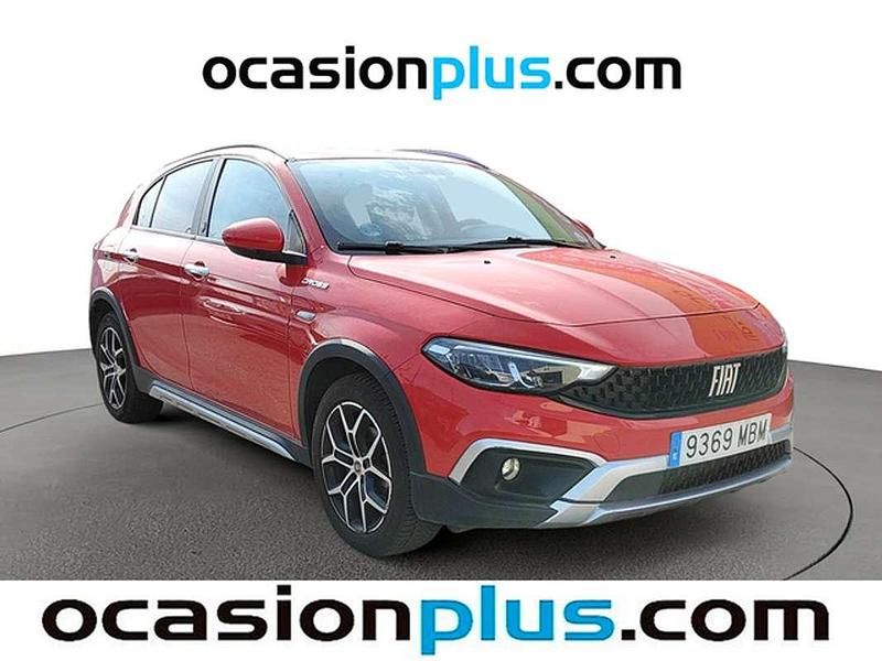 Usado Fiat Tipo Red 131 HP (96 kW) 2022 Vermelho Citadino