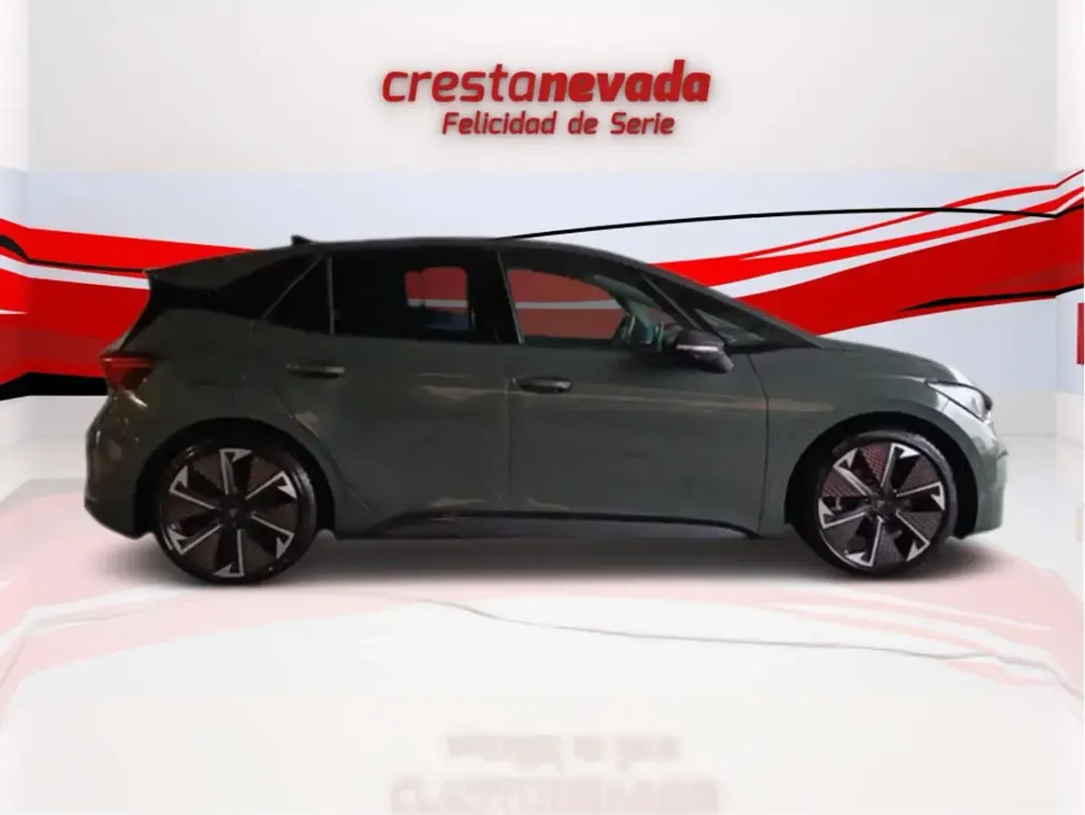 Usado Cupra Born VZ 239 kW (326 CV) 2025 Verde Utilitario