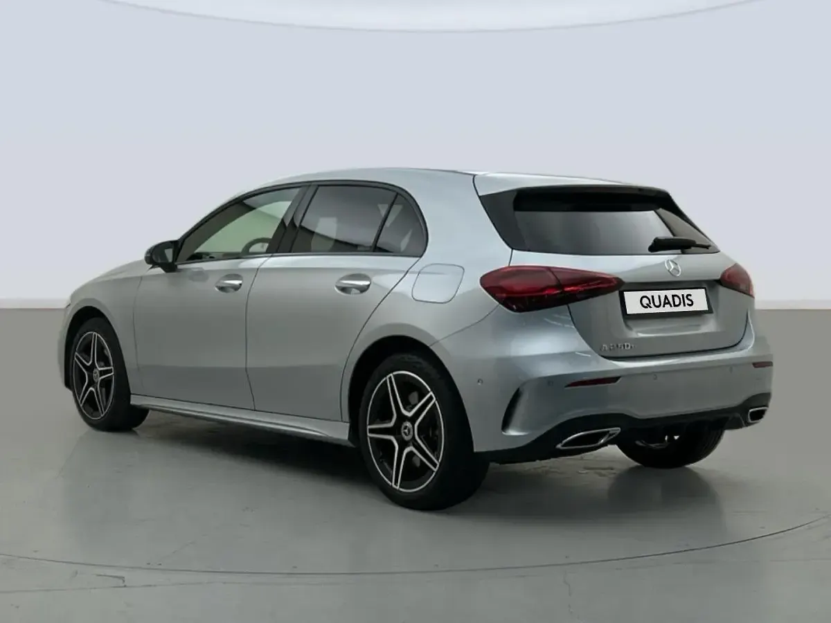 Usado Mercedes A250 218 CV (160 kW) 2025 Gris plata