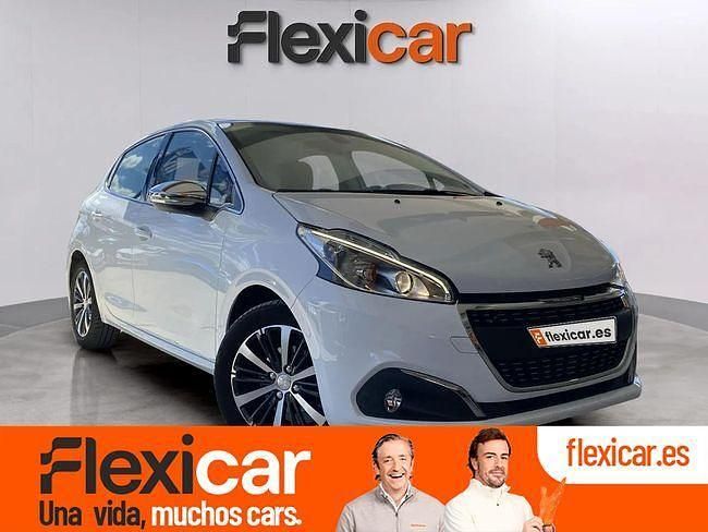 Usado Peugeot 208 Allure 110 CV (80 kW) 2018 Blanco Utilitario