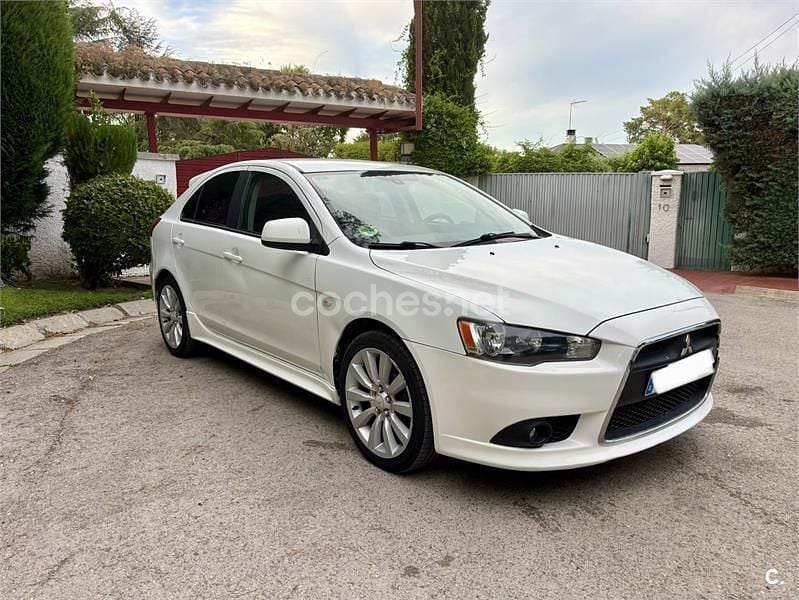 Blanco Usado 2011 Mitsubishi Lancer Sportback Instyle Berlina | 5999 € (Precio justo) - Imagen 1/4