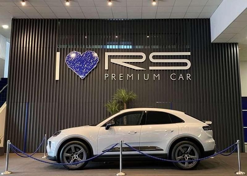 Gris Usado 2024 Porsche Macan SUV | 92.990 € (Caro) - Imagen 1/4