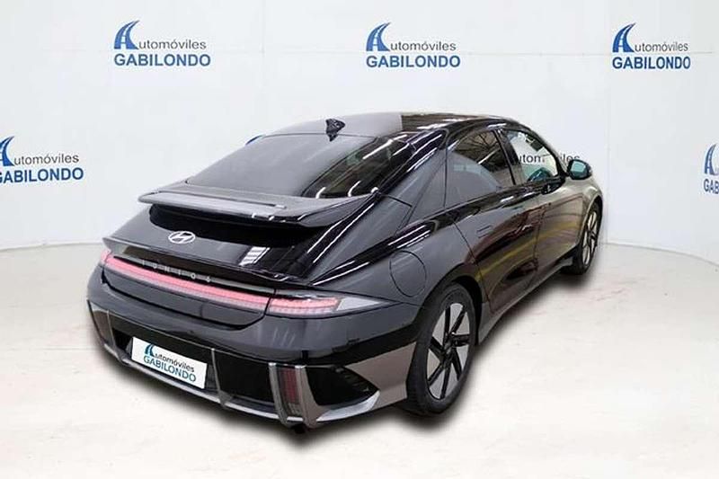 Usado Hyundai Ioniq 167 kW (228 CV) 2023 Negro Utilitario