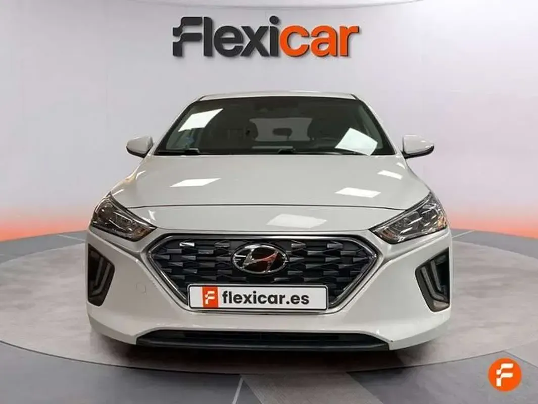 Usado Hyundai Ioniq 141 CV (103 kW) 2022 Blanco Utilitario