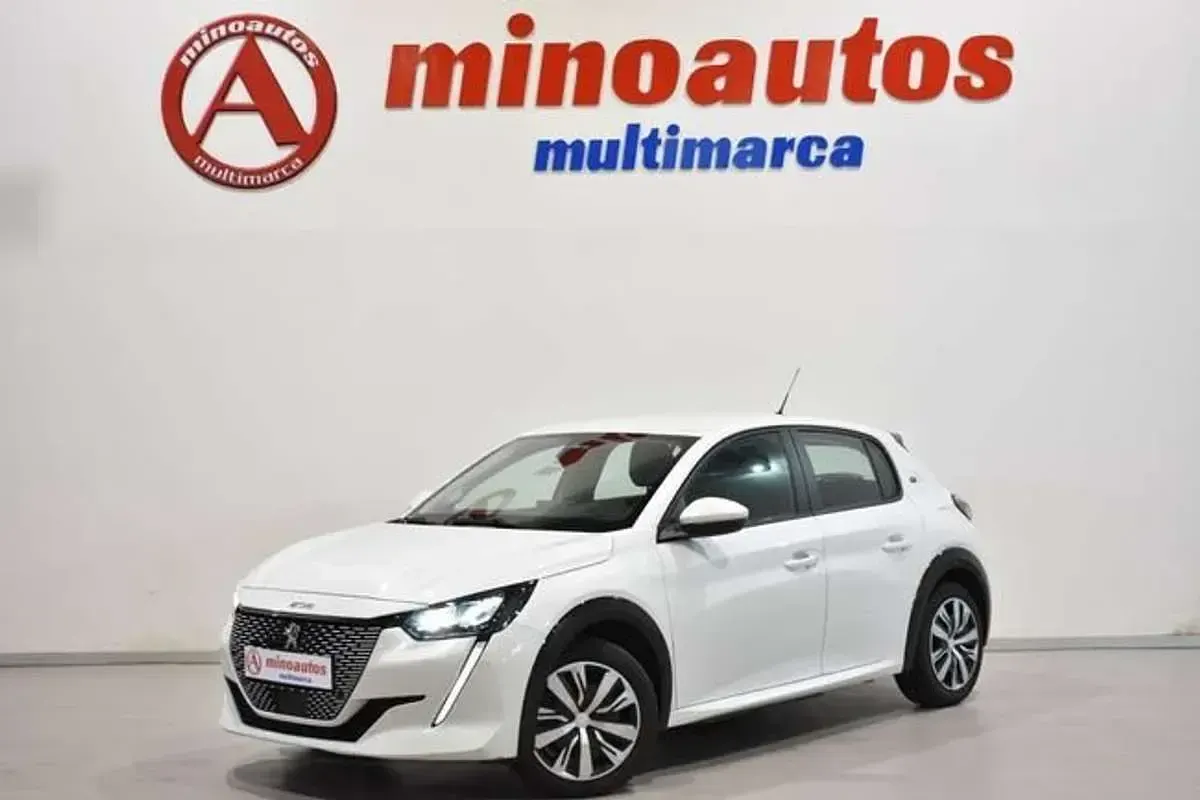 Usado Peugeot e-208 100 kW (136 CV) 2020 Blanco Utilitario