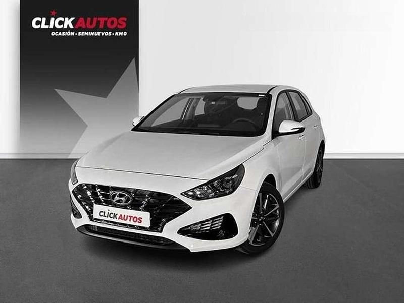 Usado Hyundai i30 111 CV (81 kW) 2024 Blanco Utilitario