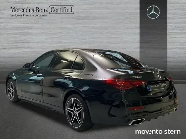Usado Mercedes C300e AMG line 313 CV (230 kW) 2024 Negro obsidiana  pintura metalizada Berlina