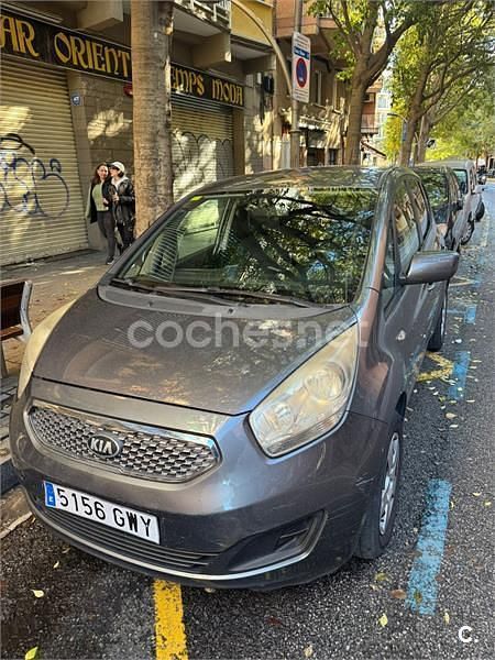 Usado Kia Venga 90 CV (66 kW) 2010 Azul Utilitario