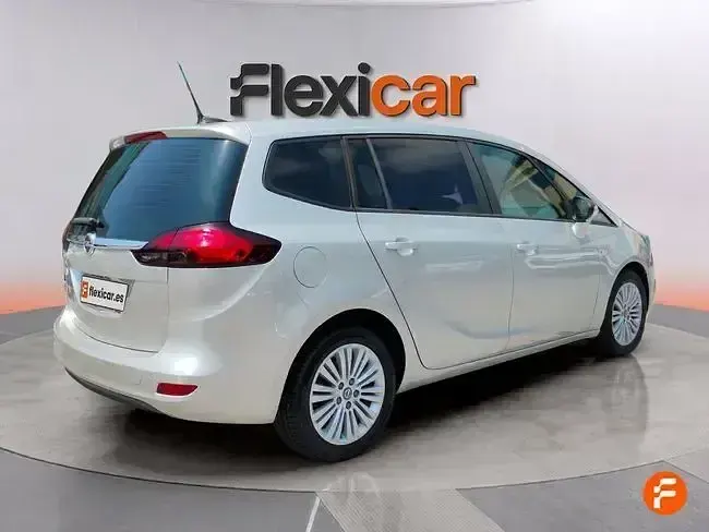 Usado Opel Zafira Excellence 134 CV (98 kW) 2018 Gris Monovolumen