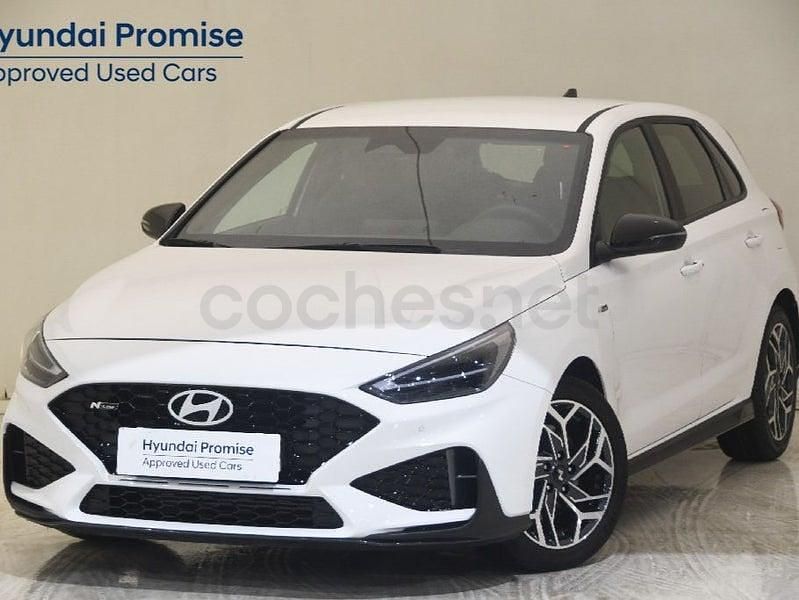 Usado Hyundai i30 N Line 100 CV (73 kW) 2025 Blanco Berlina