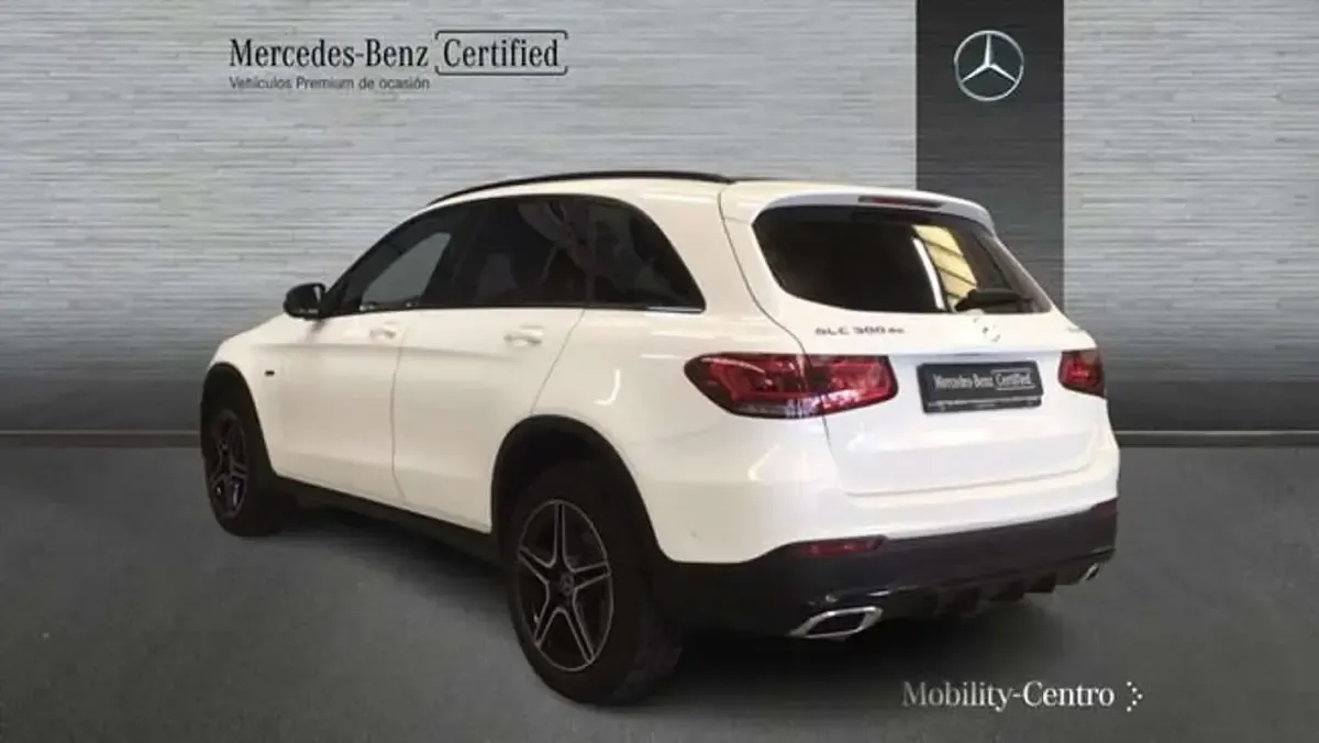 Usado Mercedes GLC300 306 CV (225 kW) 2021 Blanco SUV