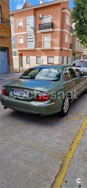 Usado Jaguar S-Type 240 CV (176 kW) 2000 Verde Berlina
