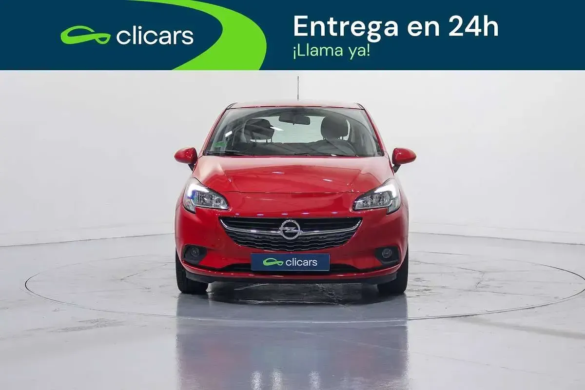 Usado Opel Corsa Selective 90 CV (66 kW) 2016 Rojo Utilitario