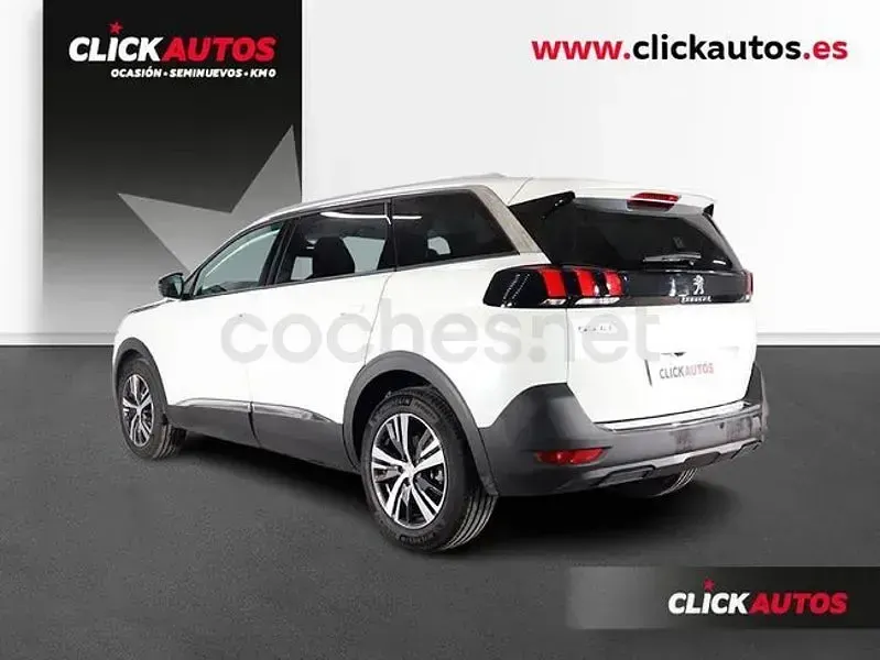 Usado Peugeot 5008 Allure 130 CV (95 kW) 2023 Blanco SUV