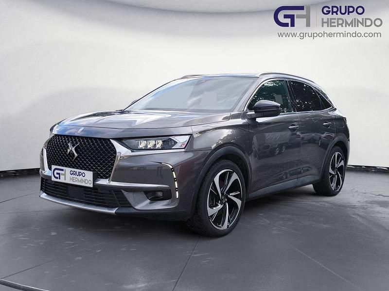 Gris Usado 2020 DS Automobiles DS7 Crossback Grand Chic SUV | 27.990 € (Un poco caro) - Imagen 1/4
