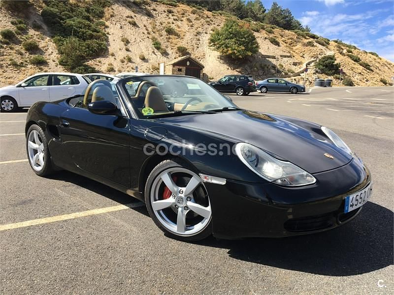 Käytetty Porsche Boxster S 252 HP (185 kW) 2002 Musta Avoauto
