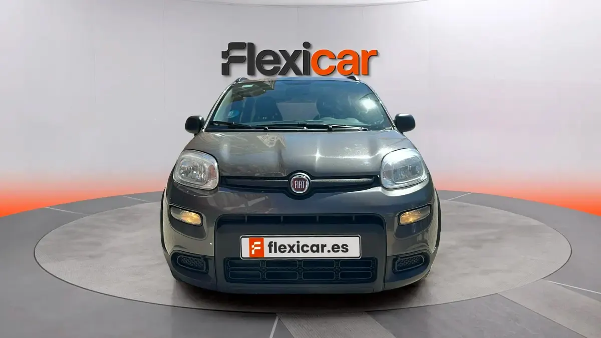 Usado Fiat Panda 71 CV (52 kW) 2022 Gris Utilitario