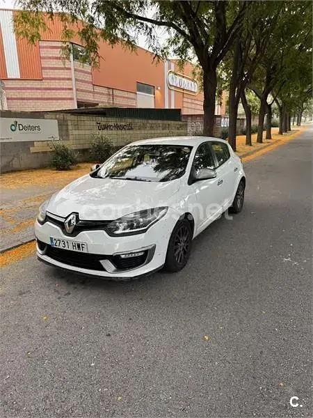 Usado Renault Mégane LIMITED 95 CV (69 kW) 2014 Blanco Berlina