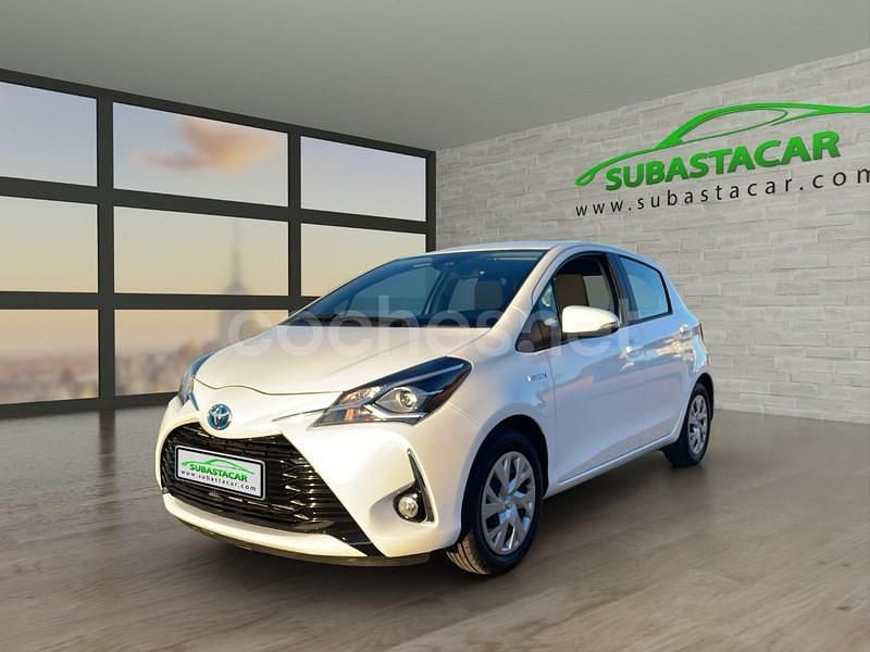 Blanco Usado 2020 Toyota Yaris Hybrid Active Berlina | 13.900 € (Super precio) - Imagen 1/4