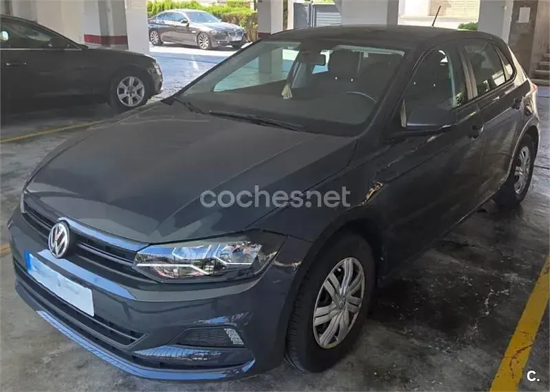 Usado VW Polo Edition 75 CV (55 kW) 2018 Gris / plata Utilitario