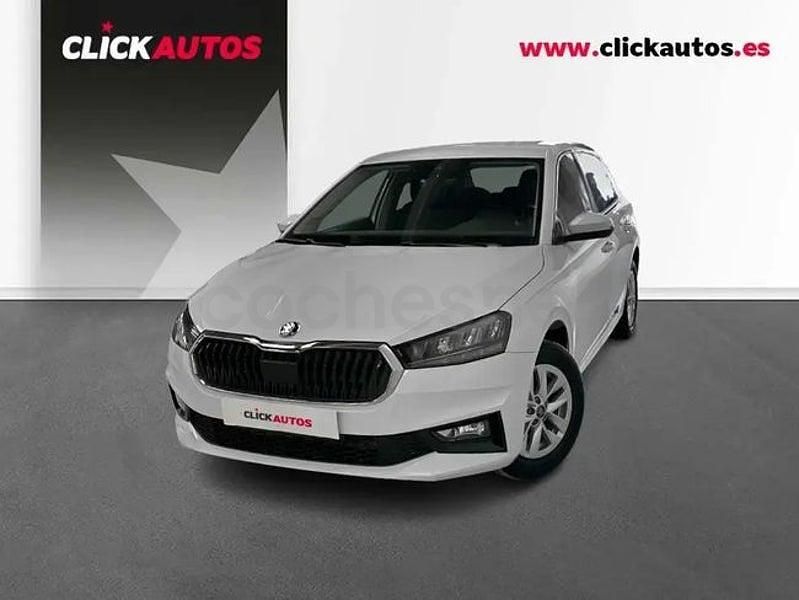 Usado Skoda Fabia Selection 95 CV (69 kW) 2025 Blanco Utilitario