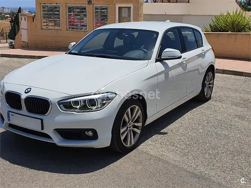 Occasion BMW 118 Comfort Edition 143 ch (105 kW) 2015 Blanc Citadine