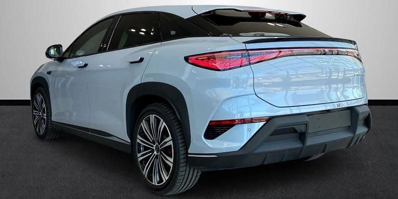 Nuevo BYD Sealion 7 389 kW (530 CV) 2026 Azul claro SUV