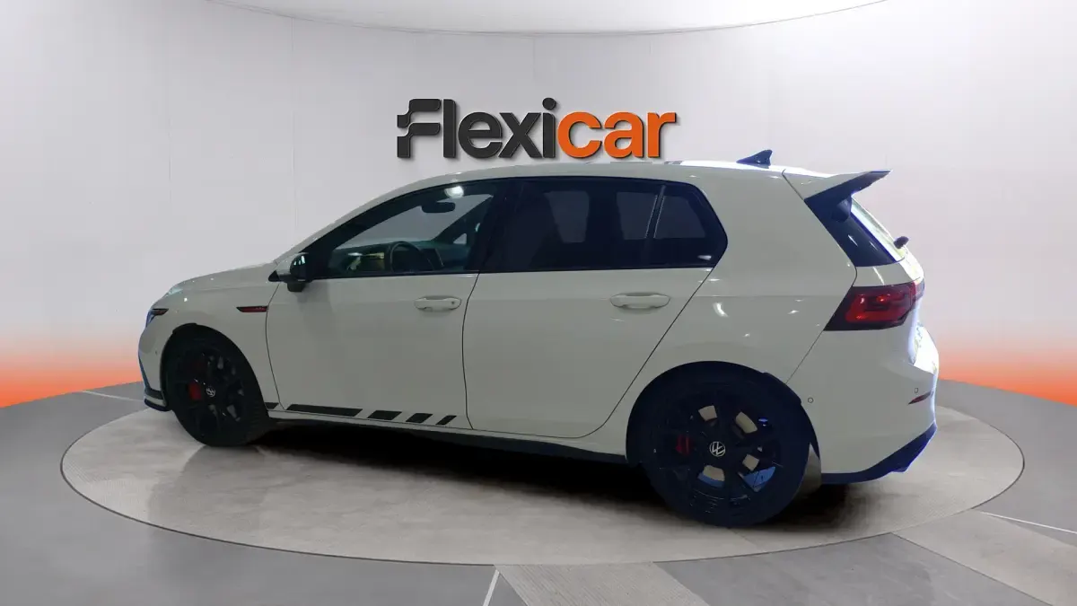 Usado VW Golf VIII GTI Clubsport 301 CV (221 kW) 2022 Blanco Berlina
