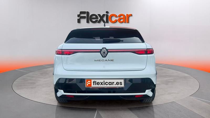 Usado Renault Megane E-Tech Equilibre 96 kW (131 CV) 2023 Blanco Berlina