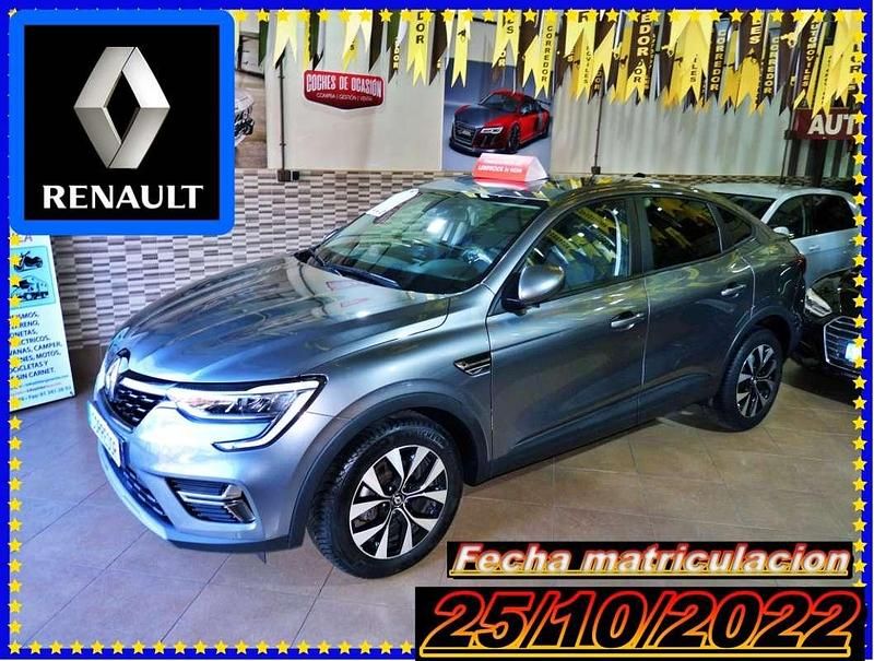 Usado Renault Arkana Techno 140 CV (102 kW) 2023 Gris SUV