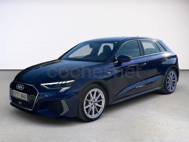 Usado Audi A3 S-Line 150 CV (110 kW) 2023 Azul Berlina