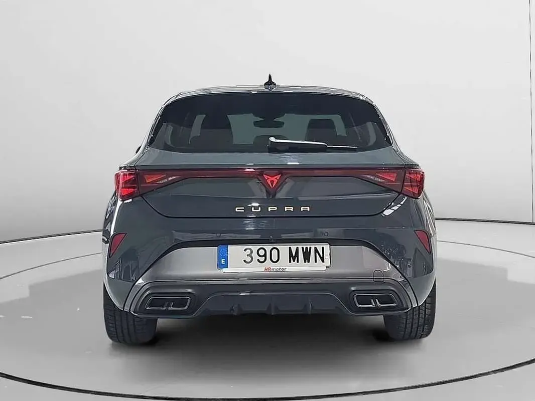 Usado Cupra Leon 150 CV (110 kW) 2024 Azul Utilitario