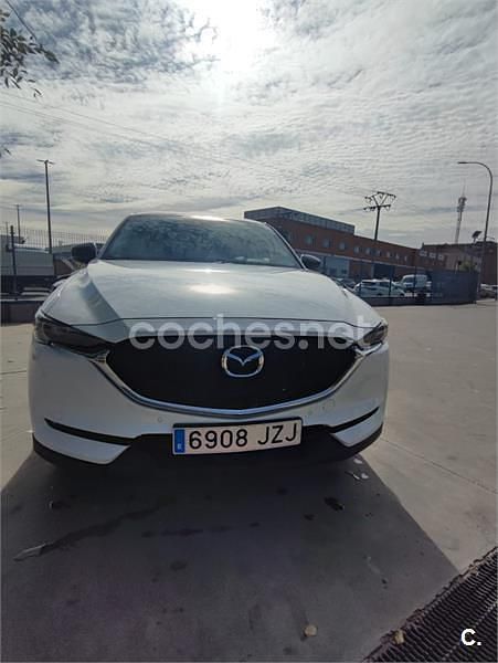 Blanco Usado 2017 Mazda CX-5 SUV | 22.490 € (Caro) - Imagen 1/4